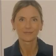 Profesora de Biología con certificación B2 en inglés, imparte dichas asignaturas en E.S.O